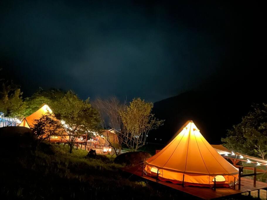 Ties Camp Ground Nagiso Hotel Eksteriør billede
